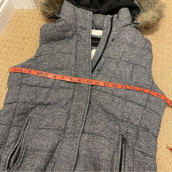Banana Republic Faux Fur Herringbone Hooded Puffer Vest - S - Picture 15 of 16